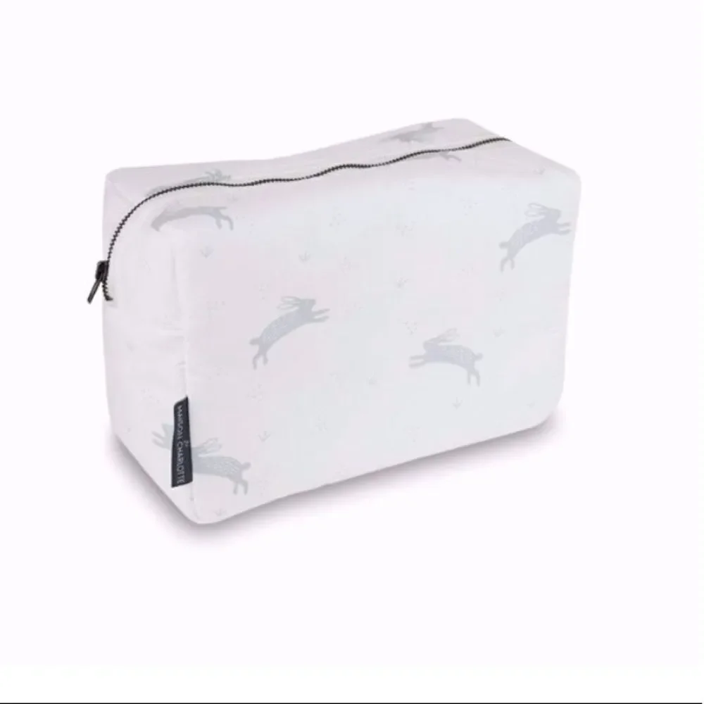 NWT Maison Charlotte Bunnies rabbits Belleville Baby toiletry diaper‎ Bag NWT